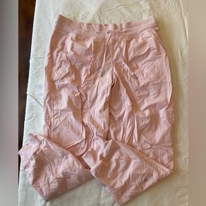 EUC Lululemon Dance Studio MR Jogger - LINED - size 14 - Strawberry Milkshake